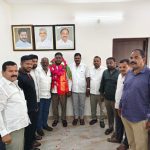 ఎఎంసి చైర్మన్ కు సన్మానం